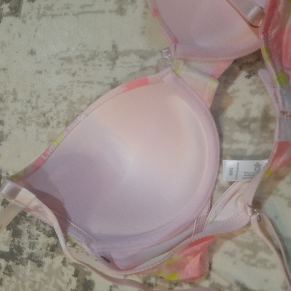 Soft Floral Bra - Picture 6 of 6